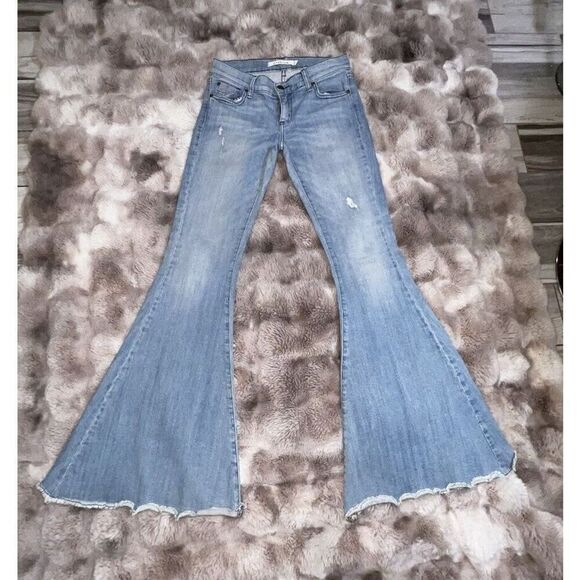 Revolve Pistola Women’s Ultra flare Leg  Distressed Pants- Fray /RawHem, Size 28 - Picture 3 of 14